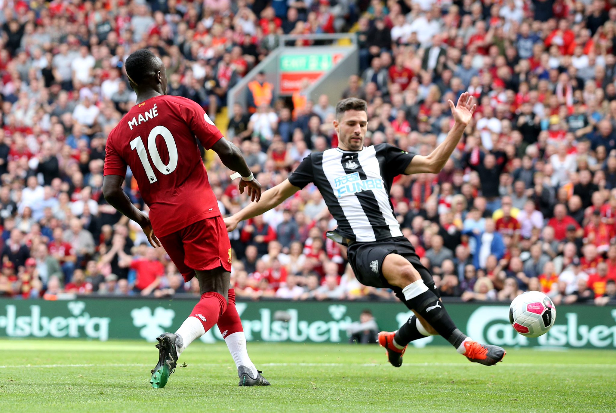 在这个充满 在这个充满